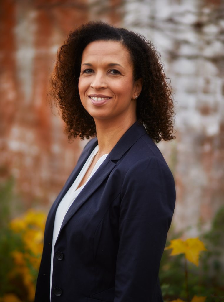 Bewerbung Headshot Image Fotograf Photodesign Altmühltal, Eichstätt